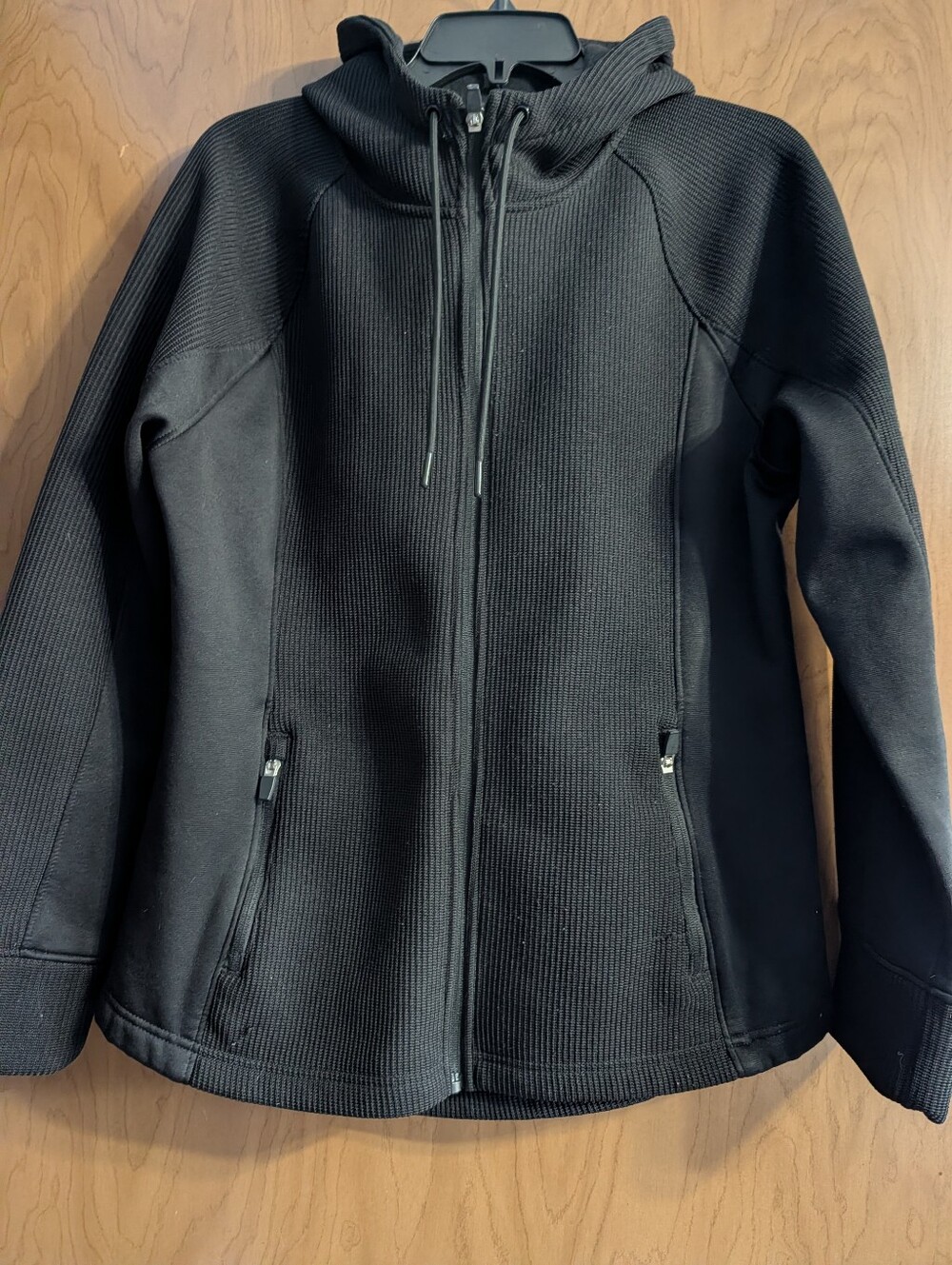 Swiss Tech Ladies Black Full Zip Hooded Jacket.  Size Large (12-14)